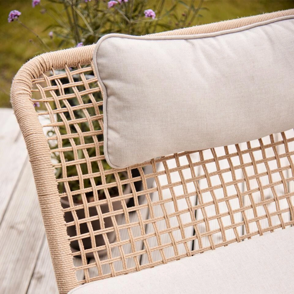 Lisomme Eliana Rotan Tuinbank Naturel - Met Zitkussens 3 Lisomme Eliana Rotan Tuinbank Naturel - Met Zitkussens - Afbeelding 3