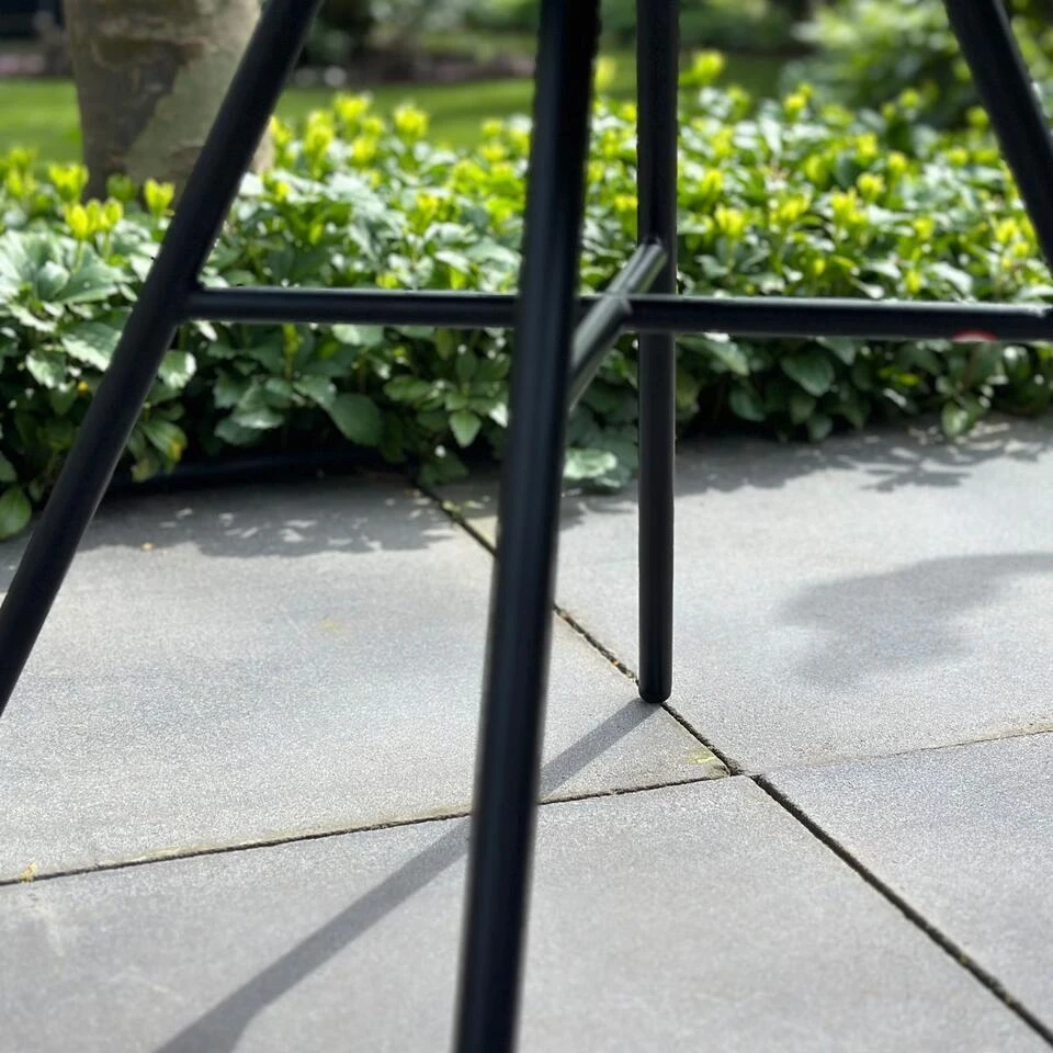 Nolon Noa-Pip Kunststof Tuinstoel Zwart - Zwart Onderstel 5 Nolon Noa-Pip Kunststof Tuinstoel Zwart - Zwart Onderstel - Afbeelding 5