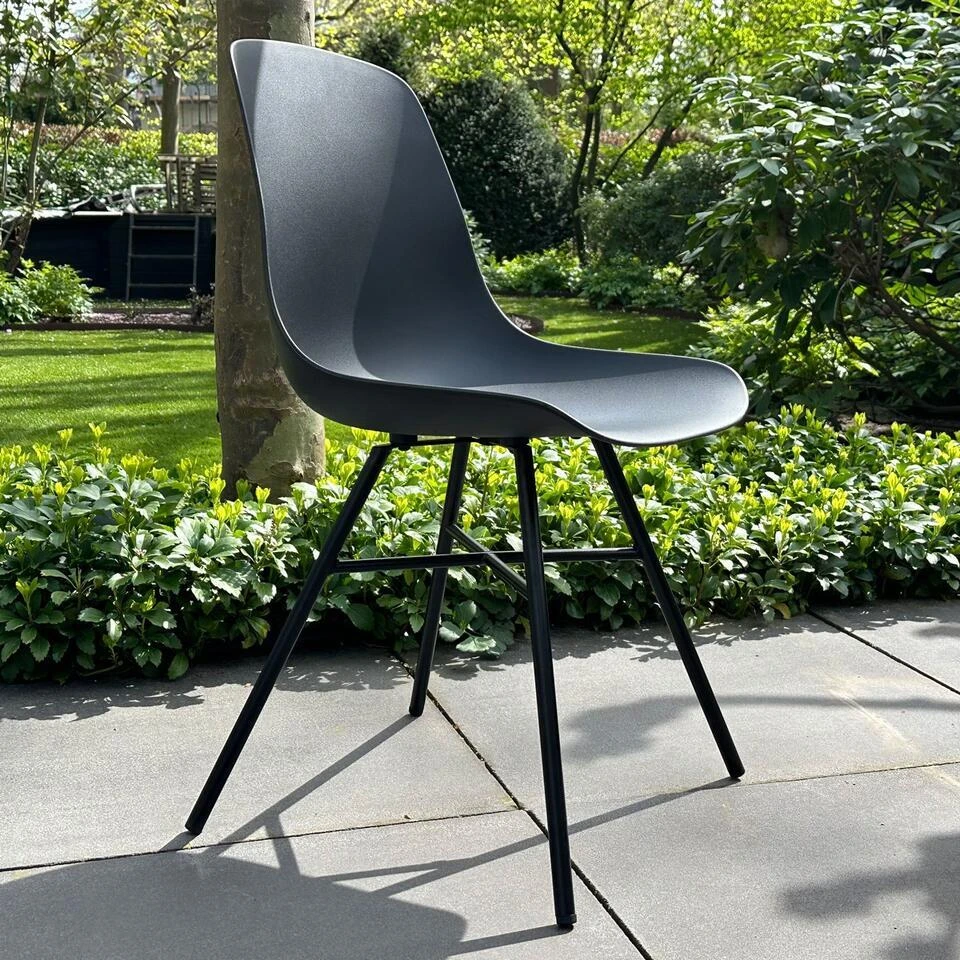 Nolon Noa-Pip Kunststof Tuinstoel Zwart - Zwart Onderstel 2 Nolon Noa-Pip Kunststof Tuinstoel Zwart - Zwart Onderstel - Afbeelding 2