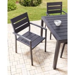 VERNIO - Tuinstoel Set Van 6 - Zwart - Kunsthout/Aluminium -Beliani Winkel b2fa80f110dd47a6ade66049b4a4f5de