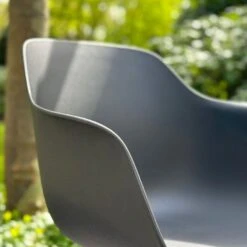 Nolon Noa-Puk Kunststof Tuinstoel Zwart - Zwart Onderstel -Beliani Winkel e384caf1890d486aa2285ed91435b9ac